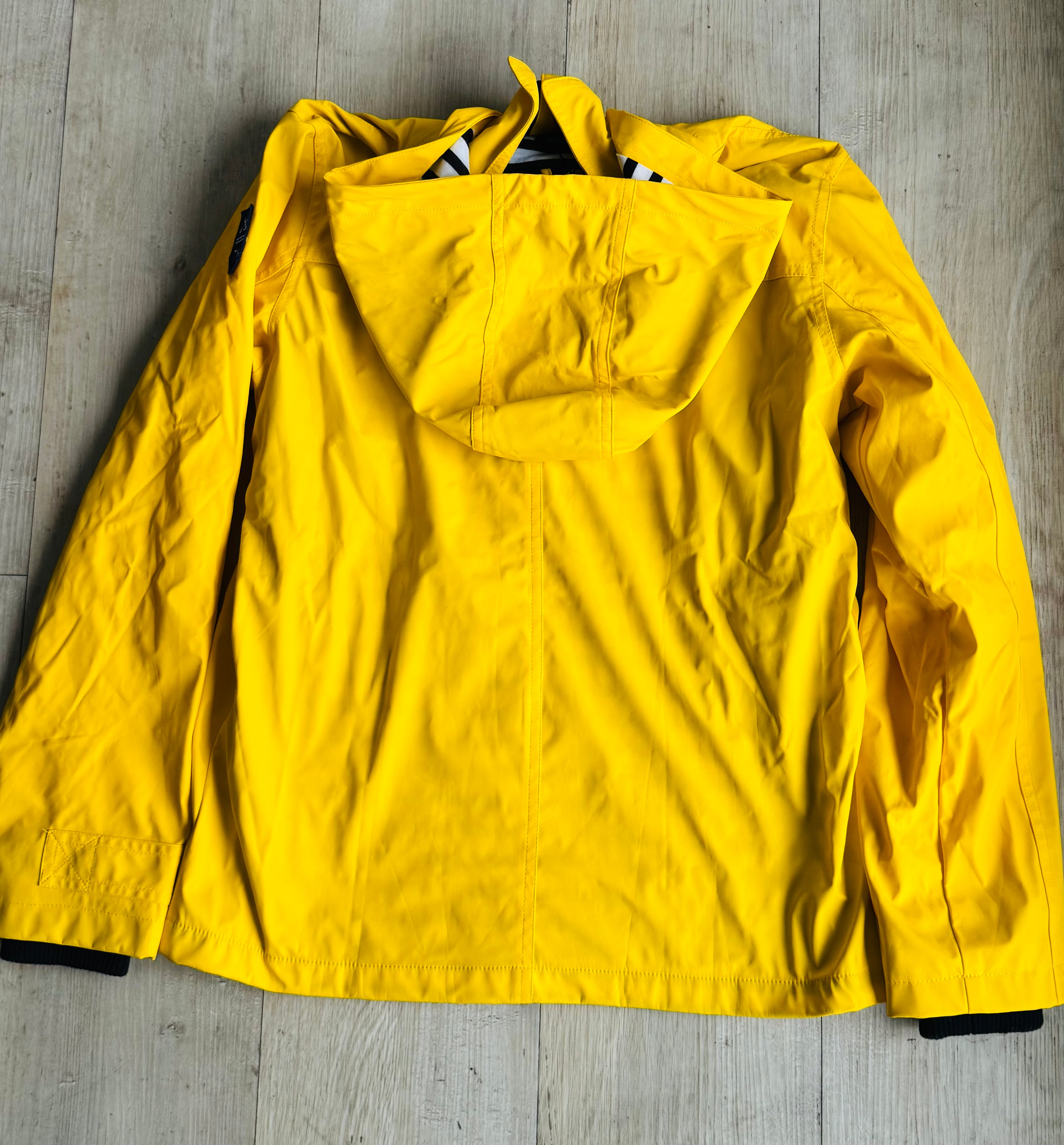 Chaqueta Tommy Hilfiger impermeable niño