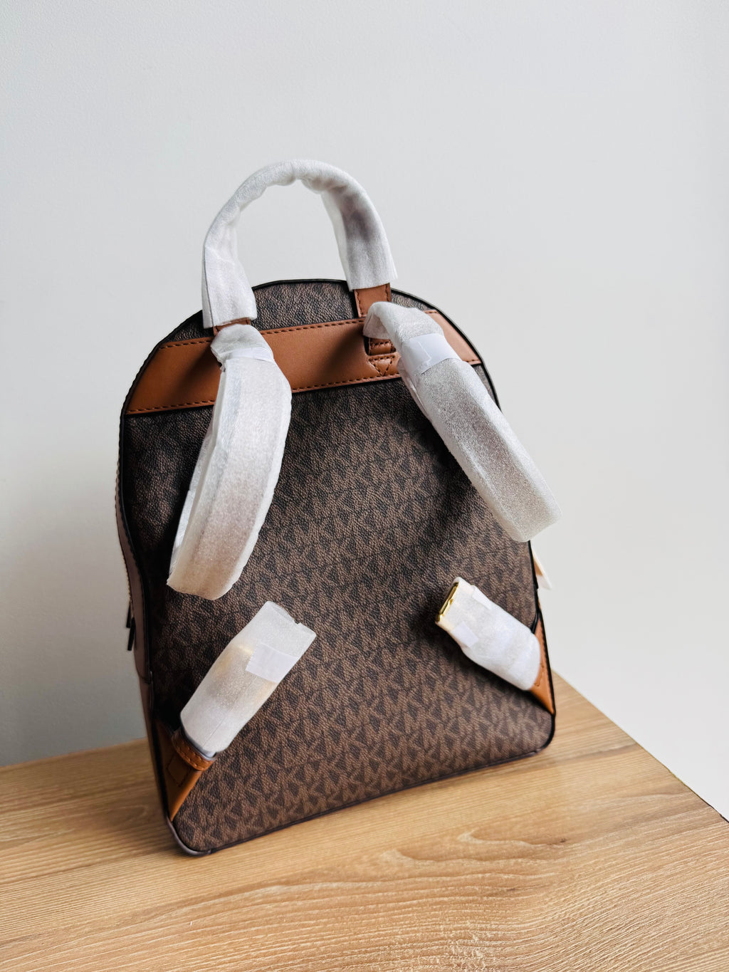 Mochila Michael Kors (Mediana)